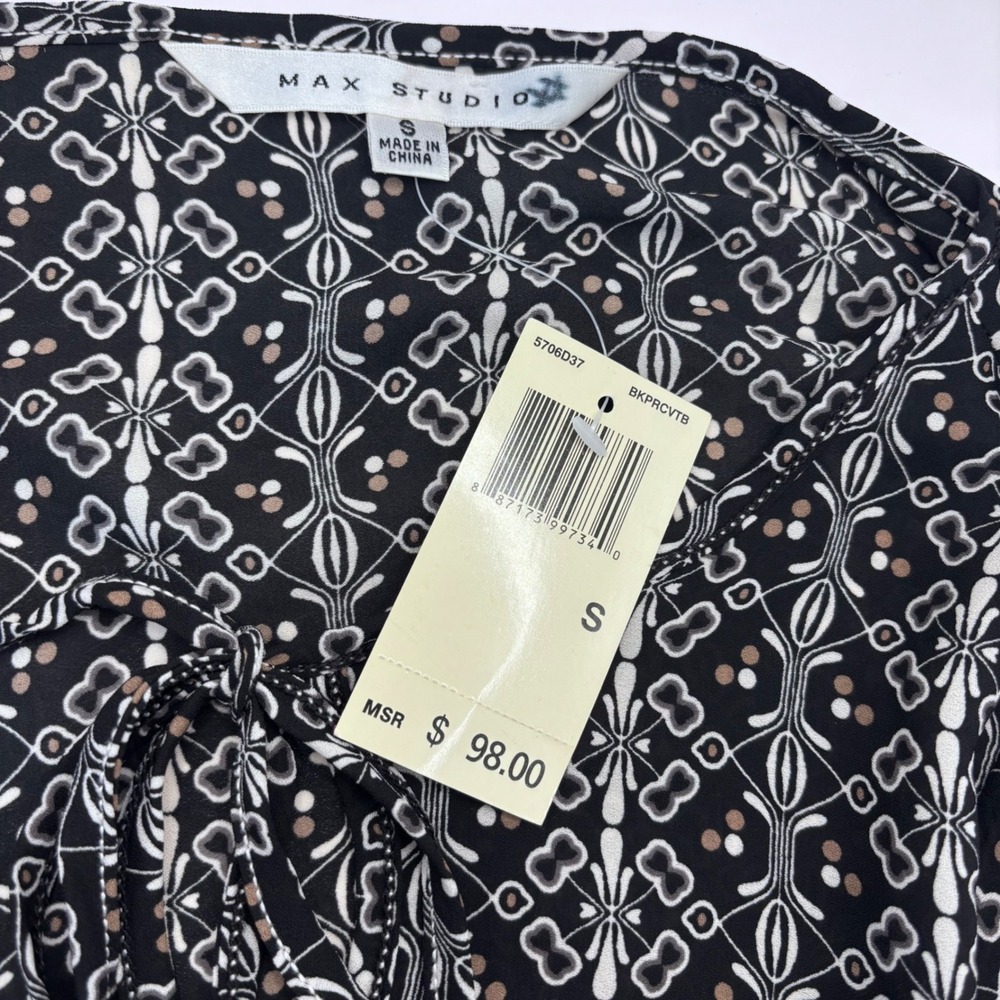 NWT Max Studio Long Sleeve Blouse Geo Floral Print Keyhole Womens‎ Sz S